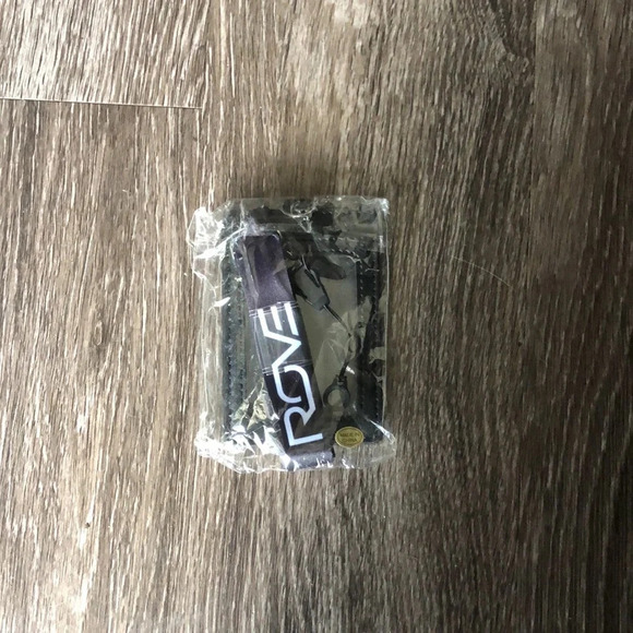 Badge/Card Holder - Picture 2 of 5